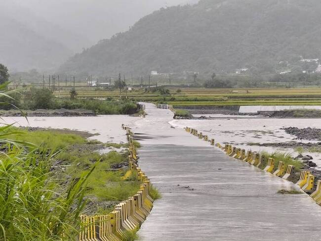 花蓮南區3便道持續封閉 中橫豁然亭路段坍方搶通 | 華視新聞