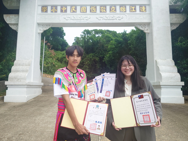 國小國中都是唯一畢業生 楊冠鑫創莒光敬恆校內紀錄 | 華視新聞