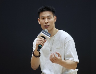 林秉聖CBA菜鳥年奪冠 向自己說聲辛苦了