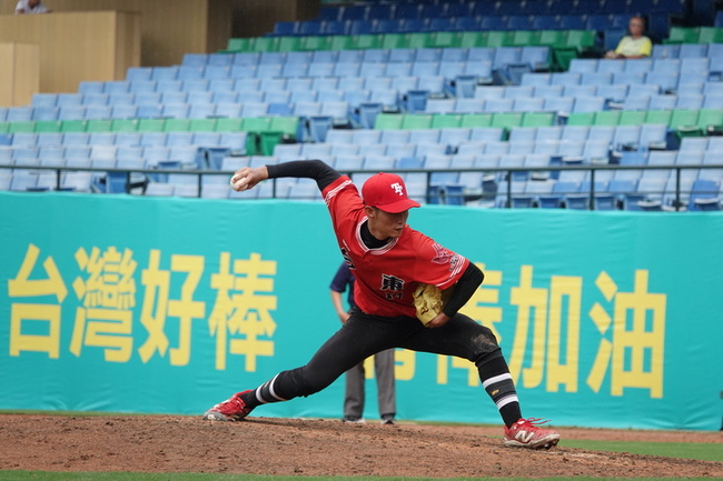 陳世展玉山盃遺憾落淚  拚選秀高龍偉點優勢和建議 | 華視新聞