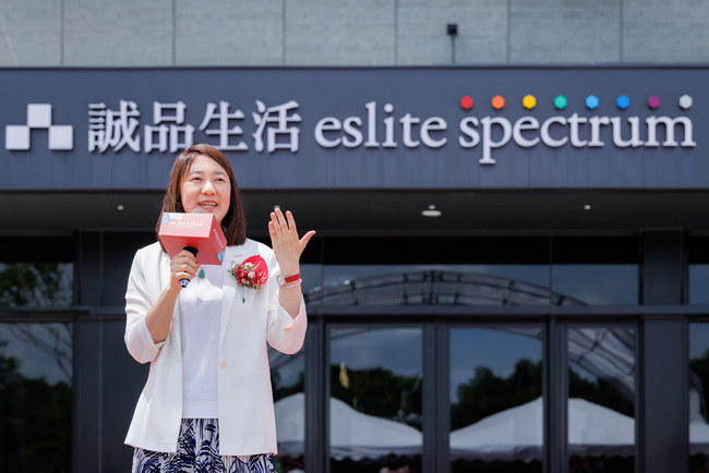 誠品台南店17天吸客40萬 吳旻潔：今年營收再拚新高 | 華視新聞