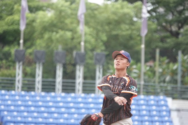 王奕翔玉山盃獲MVP證明自己 神似陳仕朋畢業拚選秀 | 華視新聞