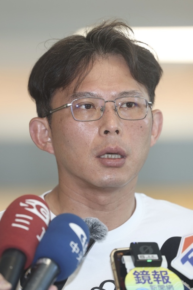 傳府指定4機構國安簡報 黃國昌：我是受邀人都不知道 | 華視新聞