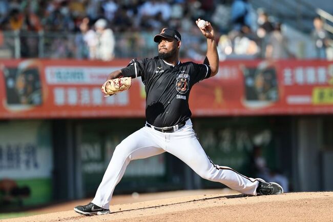 梅賽斯7局9K無失分優質先發 助獅擊退兄弟 | 華視新聞