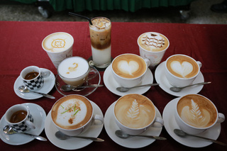 長榮女中課外培訓  4生獲專業咖啡師中階認證