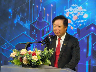 中華電市值穩上兆元 簡志誠：AI挹注、未來謹慎樂觀