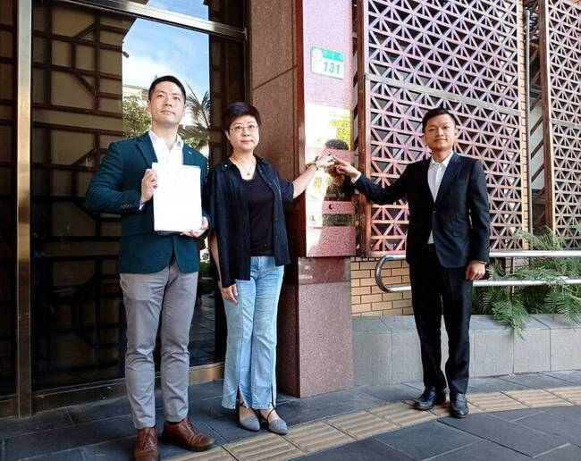 罷團指洩政府資訊給國台辦 告發鄭正鈐涉違國安法 | 華視新聞