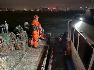 金廈海域數十公頃違法蚵棚 金門縣與陸方協調拆除