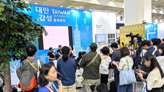 首爾書展演講 吳明益：台灣曾被放棄、渴望世界認識