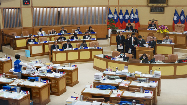 議員憂重陽橋壅塞加劇 侯友宜：蘆社大橋一定要蓋 | 華視新聞