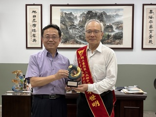 前駐教廷大使李世明 返台南二中領傑出校友獎