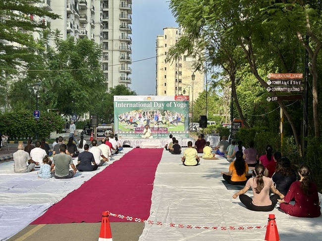 莫迪參加國際瑜伽日 稱能為世界帶來和平 | 華視新聞