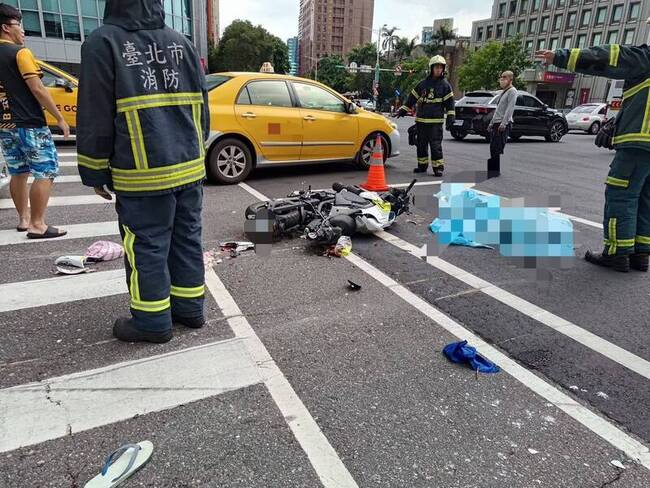 北市吊車碰撞機車車禍  釀1死1傷 | 華視新聞