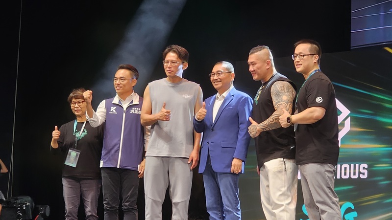 藍白同台健美賽開幕