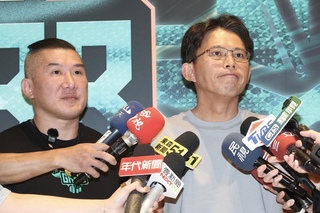 批團結國家十講是鬥爭十講 黃國昌：樂與總統公開對談