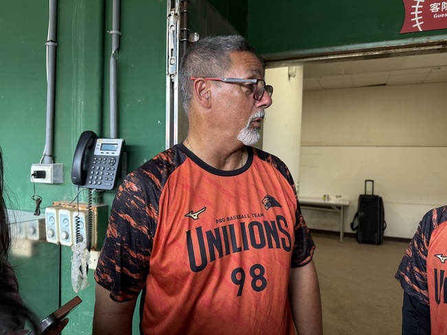 李軍高張力登板建立自信  獅投教盼成剋左打戰力 | 華視新聞