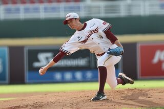 黃子鵬6局無責失先發好投  助桃猿擊退雄鷹止敗