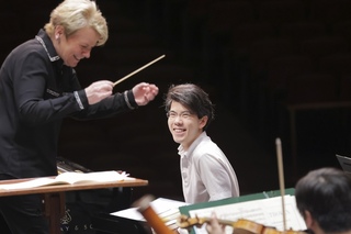 范克萊本鋼琴大賽金牌沈靖韜  音樂財經雙修