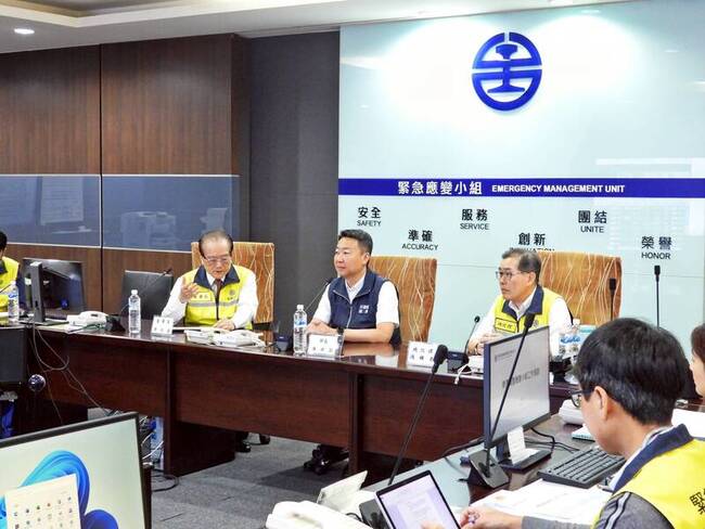 台鐵新票價上路  陳世凱視察並籲加強旅客溝通 | 華視新聞