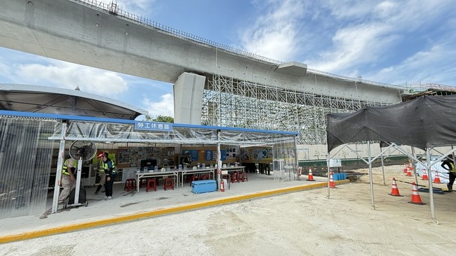 該不該放高溫假 洪申翰：現階段做好分眾保護 | 華視新聞