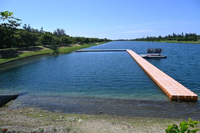 台東活水湖管制4年 7至9月試辦戲水區開放游泳 | 華視新聞