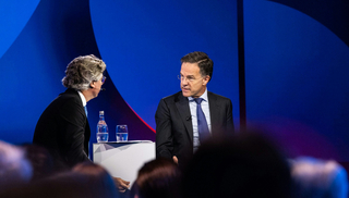 北約公共論壇  川普和烏克蘭被喻為「房裡大象」