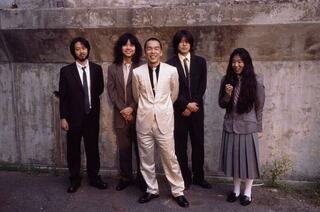 IU新專輯展功力  Balming Tiger7月來台開唱