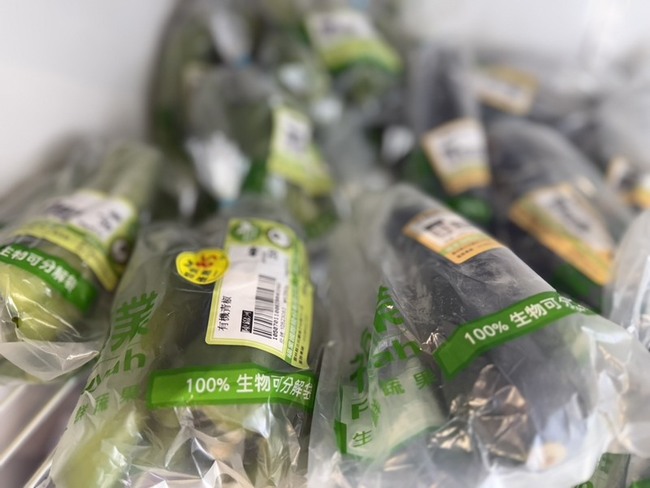 里仁減塑革命  挑戰循環包材與裸賣零售 | 華視新聞