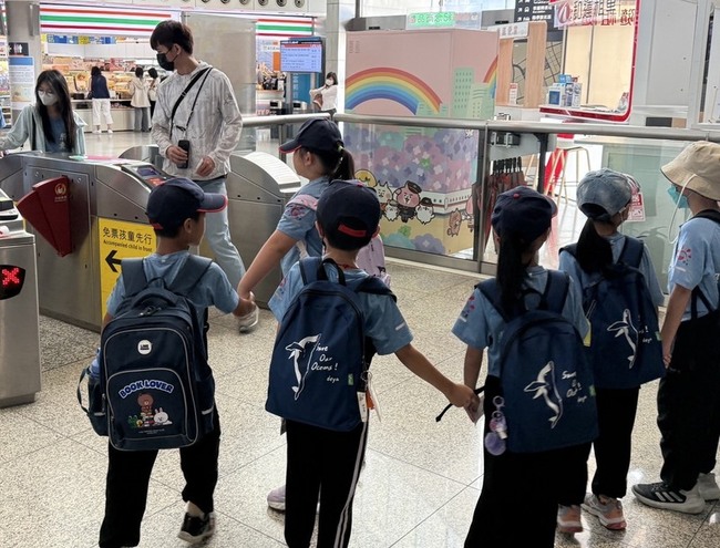 高鐵新竹站贈票 助竹縣照東國小赴台北探索文化 | 華視新聞