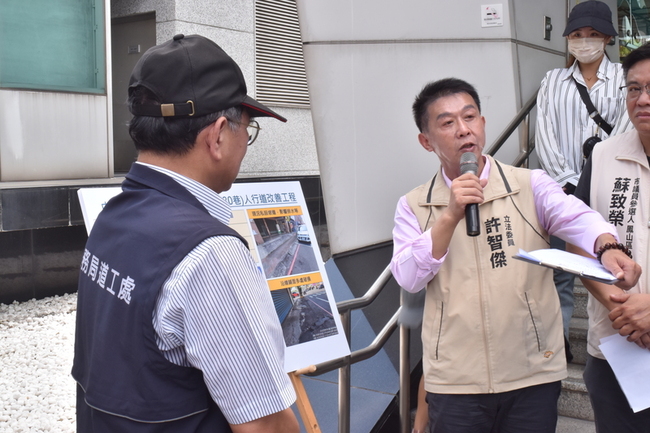 高市鳳山中山東路兩側人行道大翻新 估2026年初施工 | 華視新聞