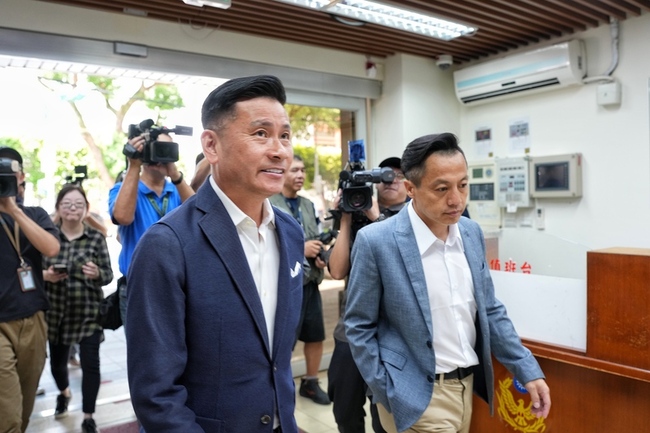 藍白合反罷免牽動選舉？ 戴錫欽：大我與小我的取捨 | 華視新聞