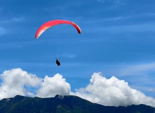 飛行傘國際賽  空軍退役軍官吳明億奪冠