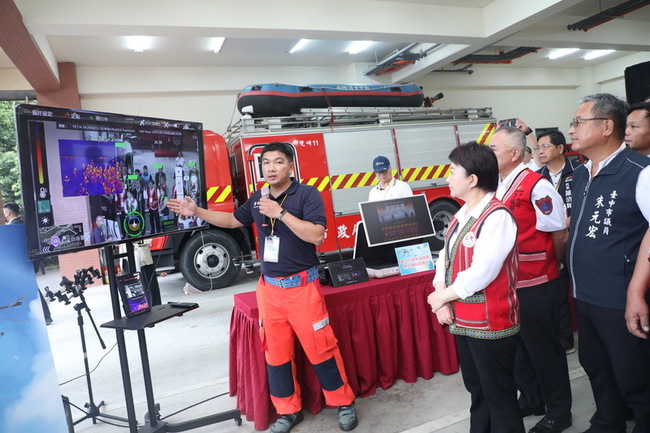 盧秀燕和平專案遇槍聲  肇因展示用瓦斯槍誤發 | 華視新聞