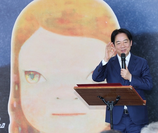 奈良美智巡展前進金瓜石 賴總統揪台日民眾欣賞 | 華視新聞