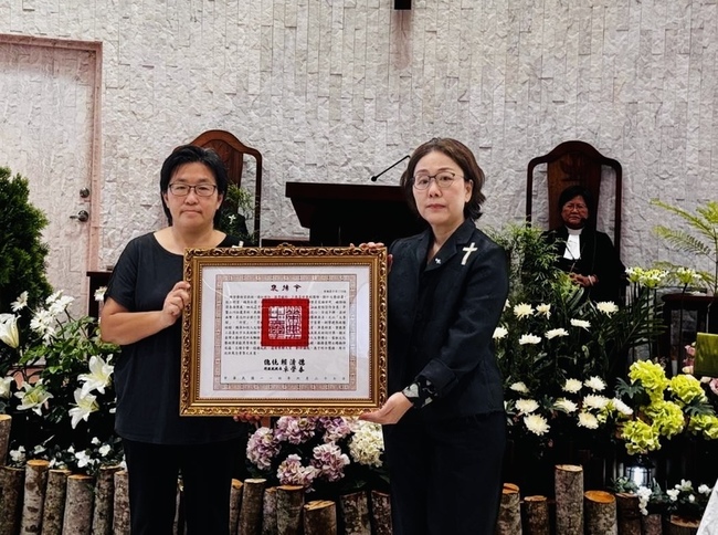 景觀雕刻師張敬辭世  文化部代頒總統褒揚令 | 華視新聞