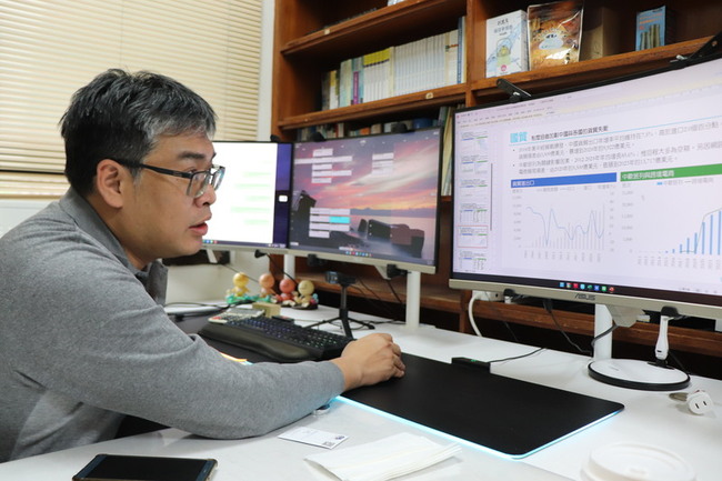 連結斷裂美中角力 新絲綢之路轉型挑戰大 | 華視新聞