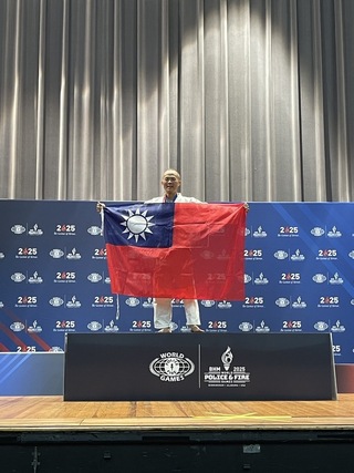 世界警消運動會 彰警訓練科長62歲林世明柔道奪金
