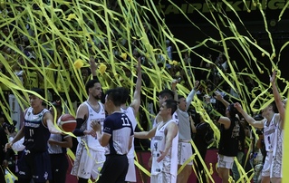 TPBL國王擊敗海神奪總冠軍 林書豪賽後淚崩