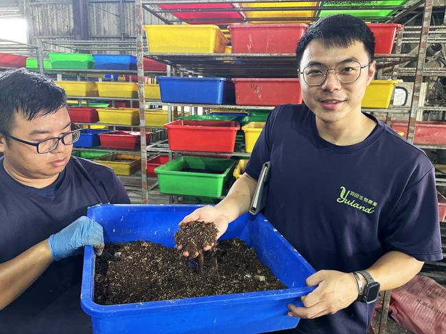 黑水虻結合AI轉化廚餘為資源 羽田打造永續經濟 | 華視新聞