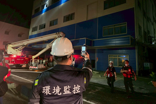 台南廠房火警  列管毒化物未受波及洩漏