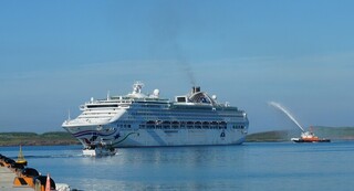 馬公港迎領航星號  近1800名旅客遊澎湖