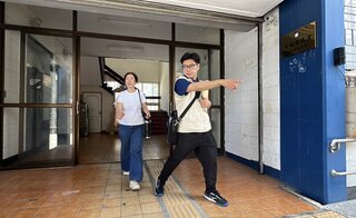 屏檢搜藍營台東黨部帶走書記長 吳秀華：以證人身分