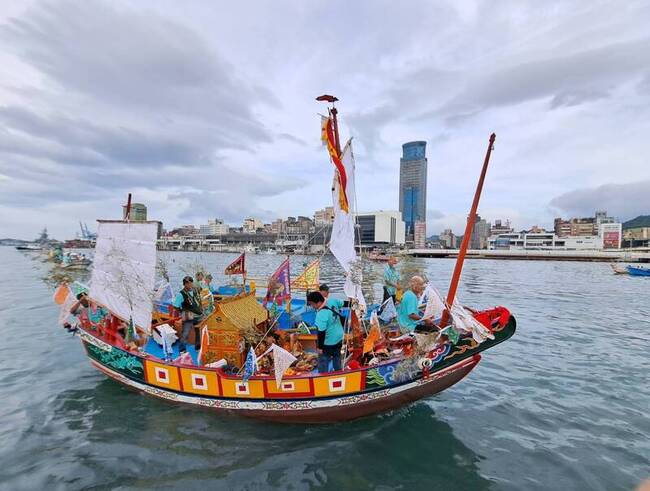 郵輪會王船 基隆和平島王爺海上遊江7/6登場 | 華視新聞