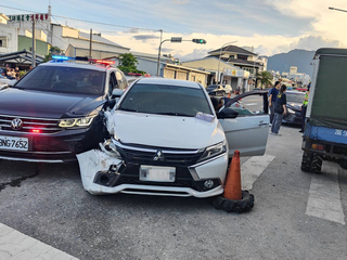 駕車拒攔檢  台東警開3槍追50公里制伏