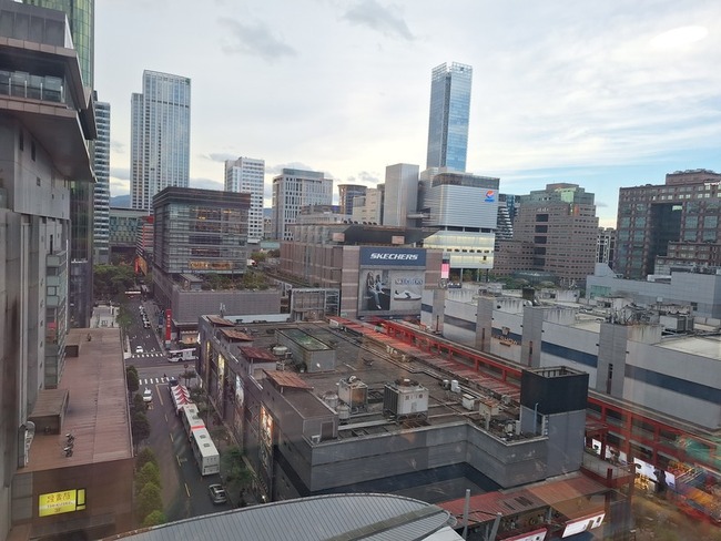 房仲：薪資追不上房價 北市購屋壓力最重 | 華視新聞