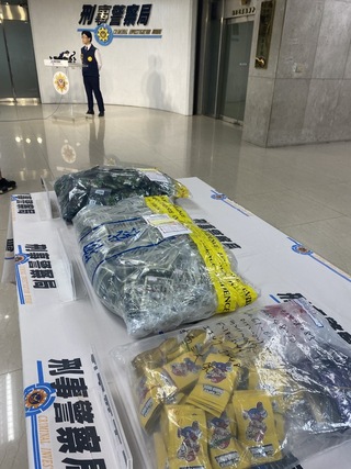 黑幫販毒集團藉潮牌logo吸客 刑事局送辦8嫌