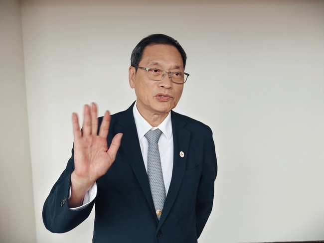 爭取武器展示惹議  蘇清泉與萬巒鄉公所否認施壓 | 華視新聞