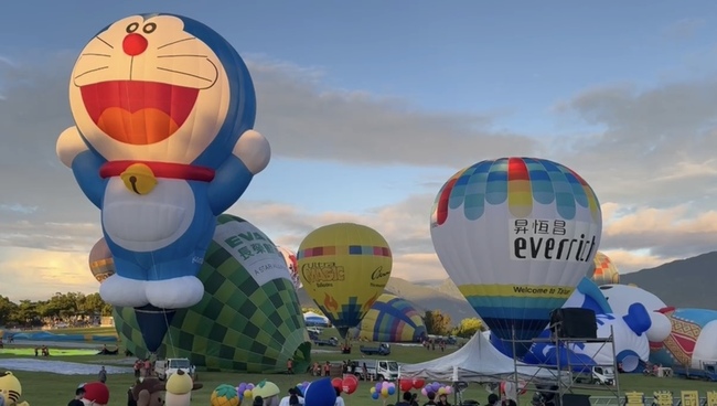 台東熱氣球嘉年華開幕 哆啦A夢首度亮相 | 華視新聞
