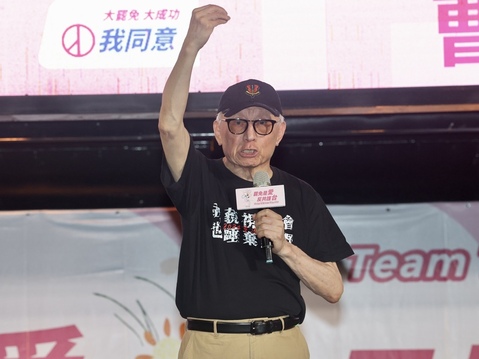 北北基花罷團立院外大會師 曹興誠:大罷免是背水一戰