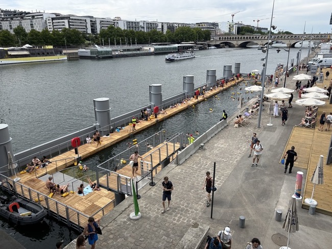 時隔百年塞納河開放游泳 市民排隊搶先下水大呼過癮 | 華視新聞